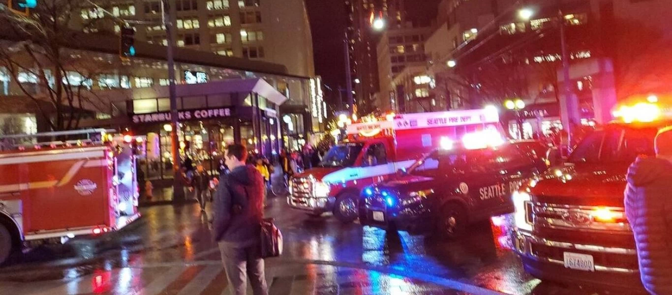 Πυροβολισμοί στο Σιάτλ: Ένας νεκρός και έξι τραυματίες - Ανθρωποκυνηγητό για τον εντοπισμό του δράστη